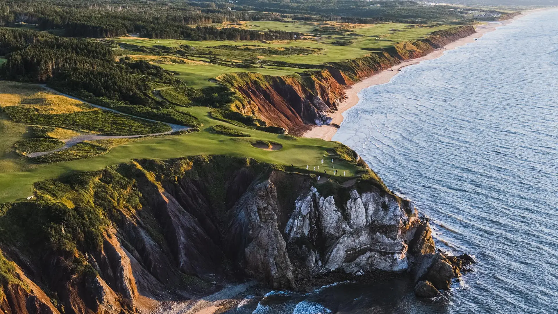 Cabot Cliffs Golf Tour